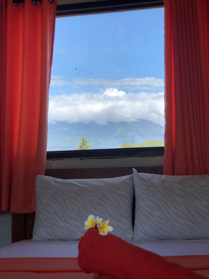 Tira Amed Homestay Екстериор снимка