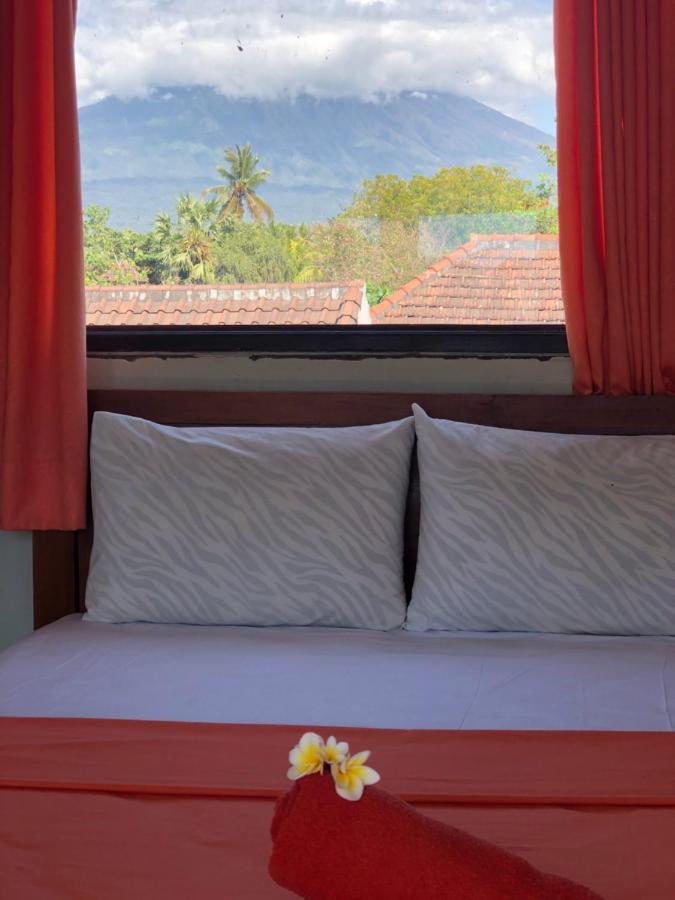 Tira Amed Homestay Екстериор снимка