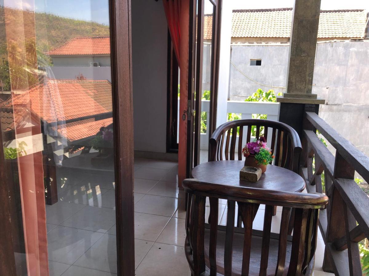 Tira Amed Homestay Екстериор снимка