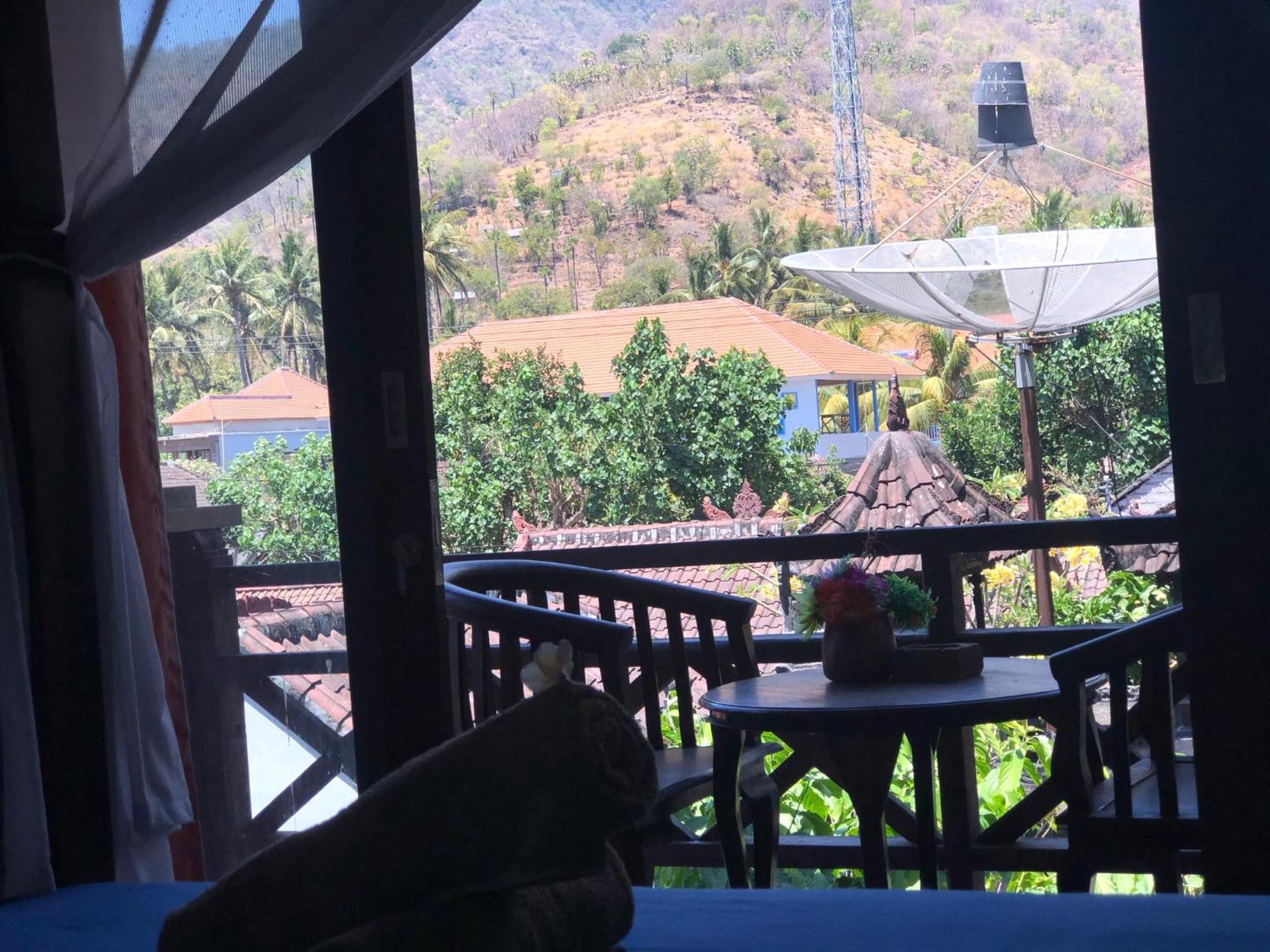 Tira Amed Homestay Екстериор снимка