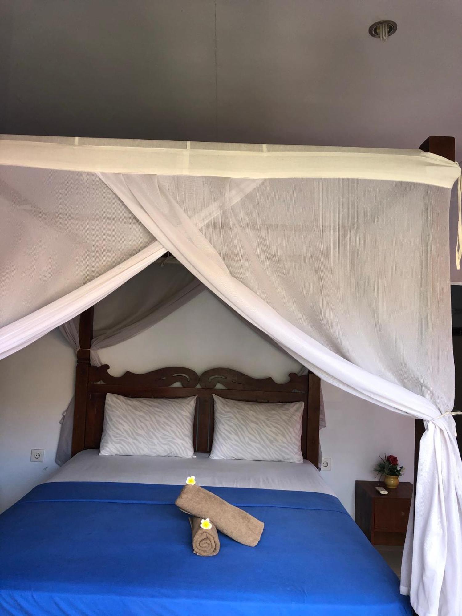 Tira Amed Homestay Екстериор снимка