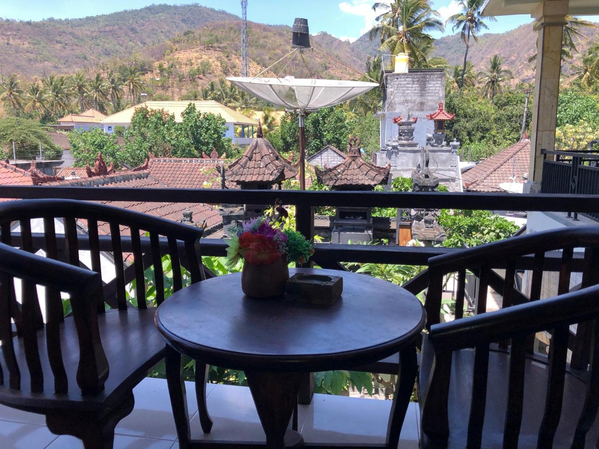 Tira Amed Homestay Екстериор снимка